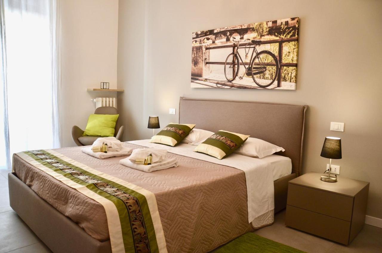 Ferienwohnung Flats4Rent Nikos Verona Exterior foto